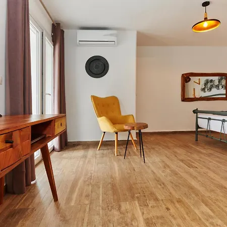 Kipos & Apartment